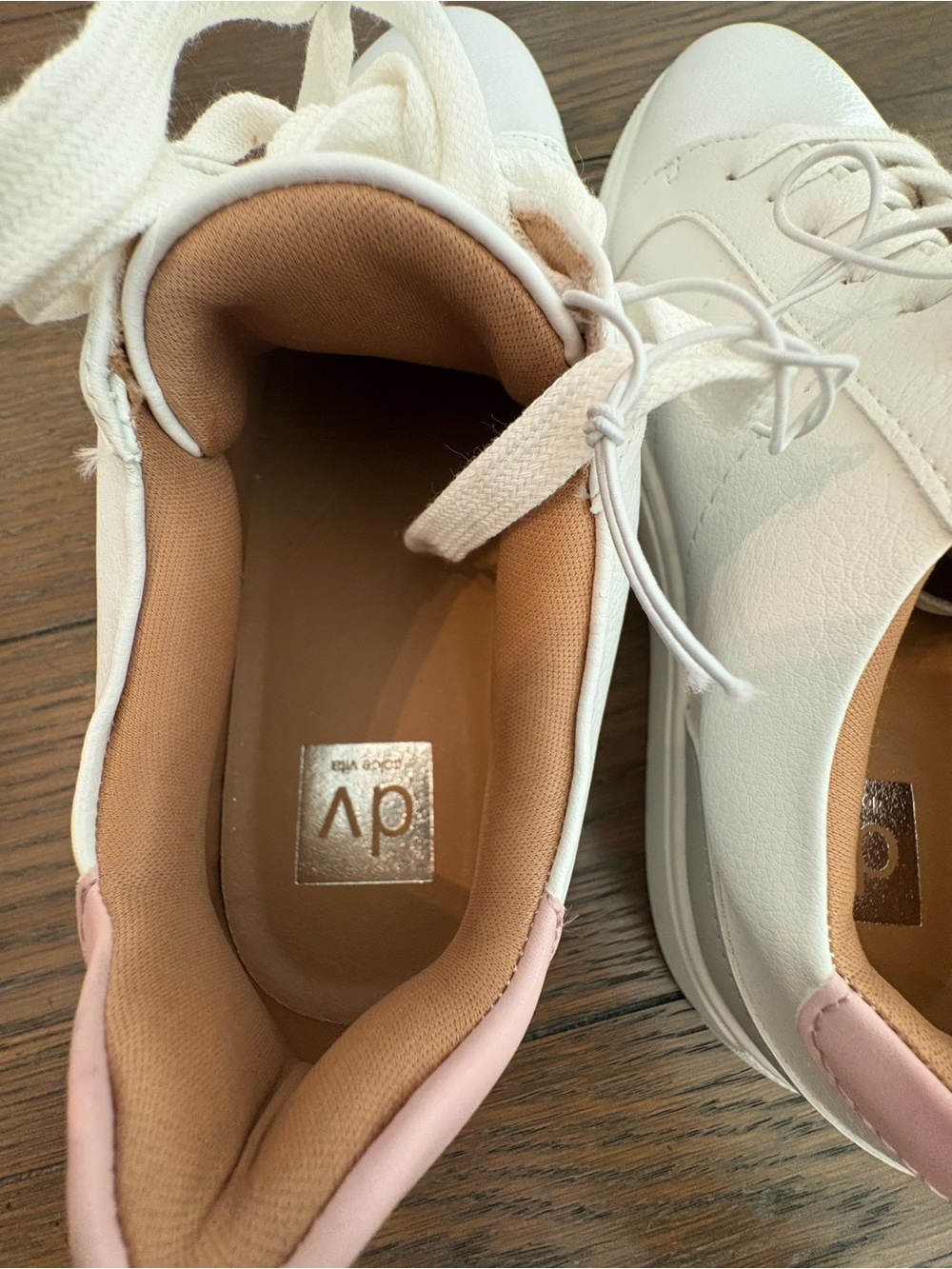 Dolce Vita Court Sneaker Anibel White Leather Low-Top Size 9 New In Box - Picture 7 of 10